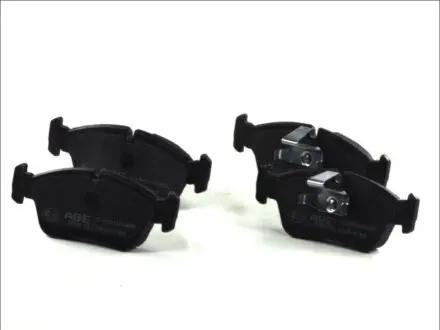 Комплект гальмівних колодок передн, BMW 3 (E36), 3 (E46), Z3 (E36), Z4 (E85) 1.6-3.0 09.90-02.09 ABE C1B006ABE Купити в Україні