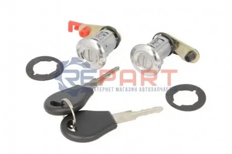 Замок двері NISSAN MICRA II K11, PRIMERA P10, SUNNY III N14, Y10, TERRANO II R20 06.90-09.07 AKKUSSAN LCCF01264