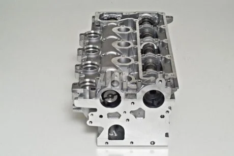 Голівка циліндра VOLVO C30, C70 II, S40 I, S40 II, S80 II, V50, V70 III CITROEN C4, C4 GRAND PICASSO I, C4 I, C4 PICASSO I, C5 II, C5 III, C8, JUMPY II FIAT SCUDO, ULYSSE FORD C-MAX 2.0D 05.99- AMC 908905