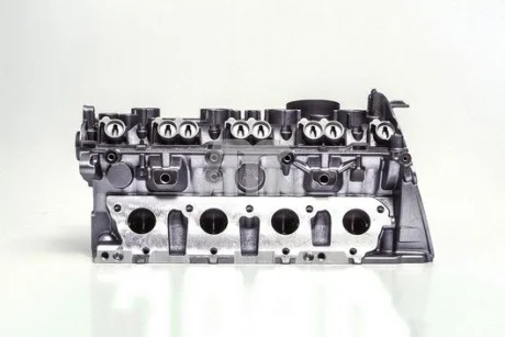 Голівка циліндра AUDI A3, A4 B8, A5, Q3, TT MAZDA E SEAT ALHAMBRA, ALTEA, ALTEA XL, EXEO, EXEO ST, LEON, TOLEDO III SKODA OCTAVIA II, SUPERB II, YETI VW BEETLE, CC B7, EOS 1.8/2.0 10.88-04.24 AMC 910702