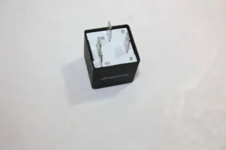 Реле паливного насоса AUTOMEGA 150024610 Купити в Україні