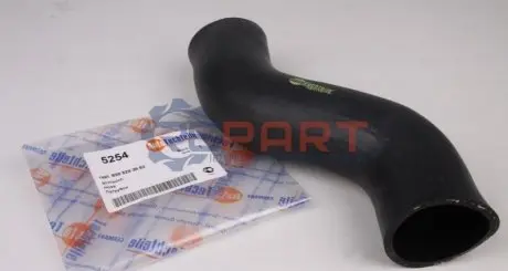 Патрубок інтеркулера (нижній) MB Vito (W638) 2.2CDI 99-03 AUTOTECHTEILE 1005254 Купити в Україні