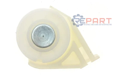 Ролик стеклоподъемника MB Vito (W639) 03- (R) (направляющий) (7231) AUTOTECHTEILE 100 7231