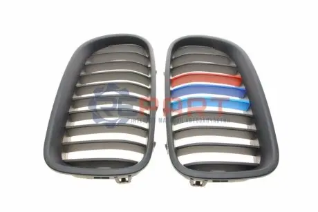 Решітка радіатора AUTOTECHTEILE 706 5131