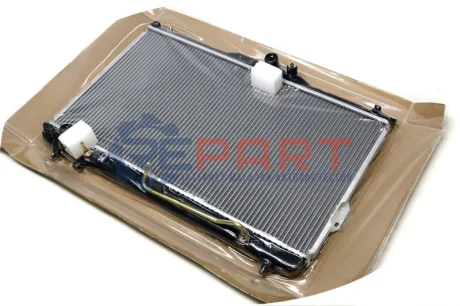 Фото Радиатор охлаждения двигателя HYUNDAI SANTA FE 20TD AT 03-06 (Ava) AVA COOLING (HY2114) изображение 1