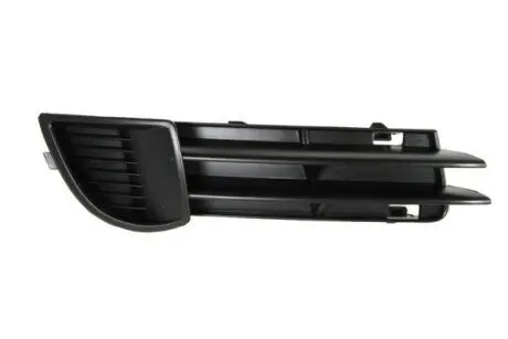 Решітка бампера передн Прав (чорн) AUDI A3 8P 05.03-05.08 BLIC 6502070026920P