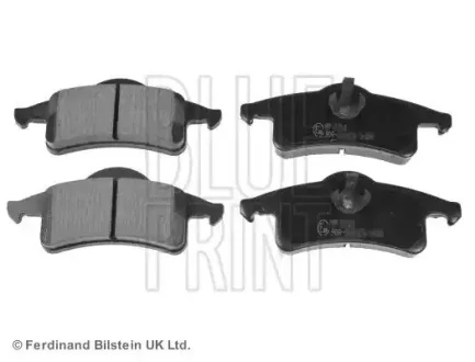 Комплект гальмівних колодок задн, JEEP CHEROKEE, GRAND CHEROKEE II 2.5-4.7 01.88-09.05 BLUE PRINT ADA104218