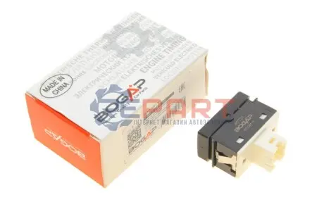 Кнопка склопідіймача (R) BMW 3 (E36) 93-98 BOGAP B7339111 Купити в Україні