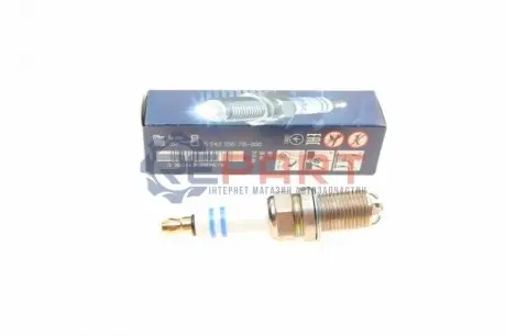 Свічка запалювання VW Touareg 4.2 V8 02-06 BOSCH 0 242 235 715 Купити в Україні