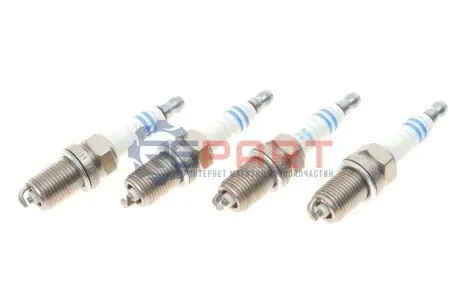 Комплект свечей (цена за 4шт.) Bosch 0242235913 Купить в Украине