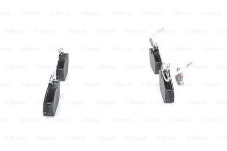 Тормозные колодки, дисковые. Bosch 0986461765