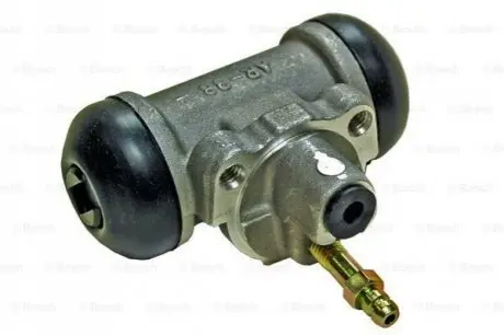 Гальмівний циліндр задн Лів/Прав NISSAN NAVARA, PICK UP, TERRANO I 2.4/2.5D/2.7D 10.87 Bosch 0986475758 Купити в Україні