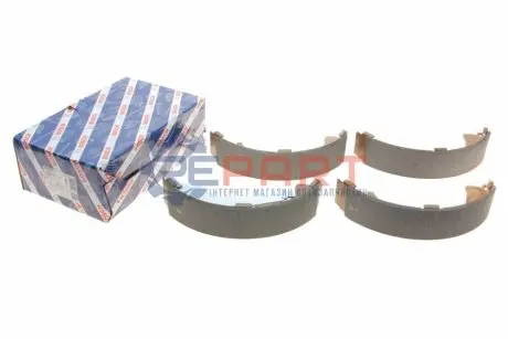 Гальмівна колодка VW AMAROK 2.0/2.0D/3.0D 09.10 Bosch 0986487955 Купити в Україні