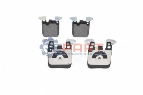 Комплект гальмівних колодок задн, BMW 1 (F20), 1 (F21), 2 (F22, F87), 2 (F23), 3 (F30, F80), 3 (F31), 3 GRAN TURISMO (F34), 4 (F32, F82), 4 (F33, F83), 4 GRAN COUPE (F36) 1.5-3.0H 07.11 Bosch 0986494774 Купити в Україні
