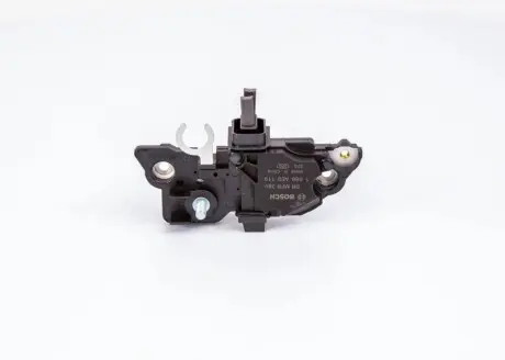 Регулятор напруги (28В) JOHN DEERE Bosch 1986AE0119