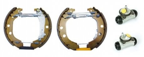 Гальмівні колодки (набір) BREMBO K61067 (фото 1)