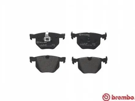 Комплект гальмівних колодок задн, BMW 7 (E65, E66, E67) 3.0-4.0 11.01-12.09 BREMBO P06029