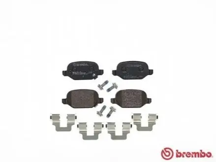 Комплект гальмівних колодок задн, FIAT 500, 500 C, 500X, PANDA 0.9-1.4LPG 10.07 BREMBO P23 151