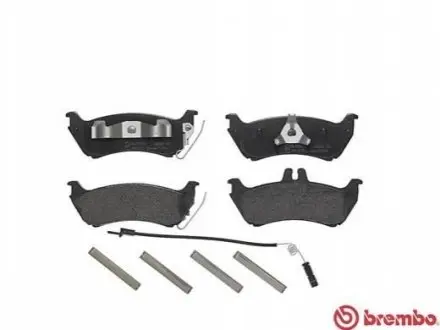 Комплект гальмівних колодок задн, MERCEDES M (W163) 2.3-4.3 02.98-06.05 BREMBO P50044