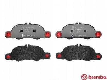 Гальмівні колодки дискові BREMBO P65 018 (фото 1)