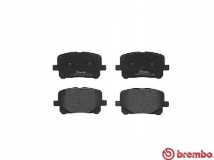 Комплект гальмівних колодок передн, TOYOTA HARRIER, PREVIA II 2.0D/2.4/3.0 03.98-02.06 BREMBO P83100