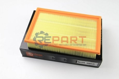 Фільтр повітряний Focus II/C-MAX 1.6 TDCi 03-/Mazda 3 1.6 04- CLEAN FILTERS MA1370