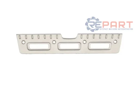 Елемент бамперу Covind CF692