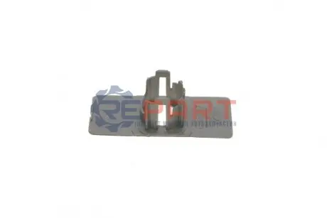 Кронштейн датчика паркування (переднього) VW Passat 10-14 (L) DPA 88070727702