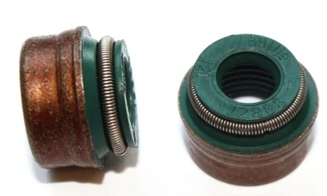 Сальник клапана (5,5x8,3/8,3x11,5x8) DACIA LOGAN, LOGAN II, LOGAN MCV II, SANDERO, SANDERO II NISSAN KUBISTAR RENAULT CLIO II, CLIO III, CLIO IV, KANGOO, KANGOO EXPRESS 1.0-1.2LPG 01.01 Elring 522.930