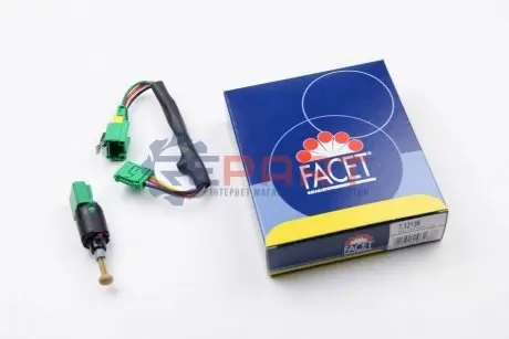 Вимикач ліхтаря сигналу гальма FACET 7.1213K Купити в Україні