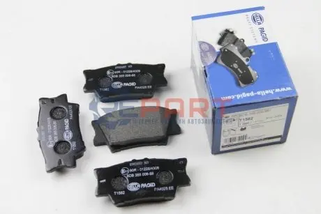 Фото Колодки гальмівні (задні) Toyota Camry/Rav4 IV 05-/Avalon 12-18/Lexus ES 06-18 HELLA (8DB355006-881) зображення 1