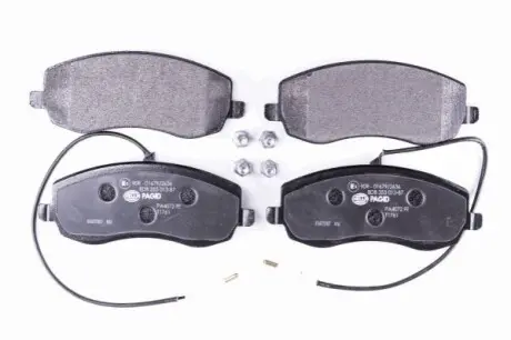 Тормозные колодки, дисковый тормоз.) HELLA 8DB355013871
