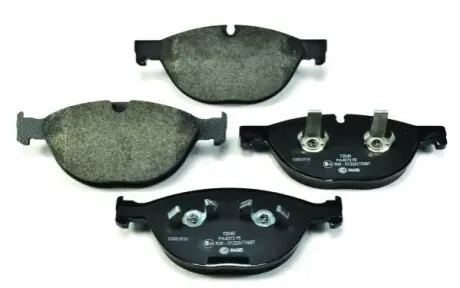 Колодки гальмівні (передні) BMW 5 (E60)/6 (E63)/7 (E65/E66/E67) 04- M57/M67/N62/N73/S85 HELLA 8DB355015701 Купити в Україні