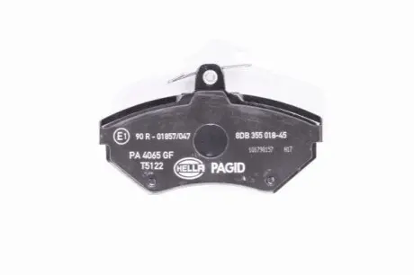 Колодки гальмівні (передні) Audi A4 94-08/Seat Exeo 08-13/VW Passat B5 96-00 (+датчики) HELLA 8DB355018-451