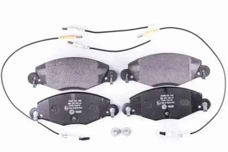 Колодки гальмівні (передні) Citroen С5 01- (+датчики) HELLA 8DB355019421