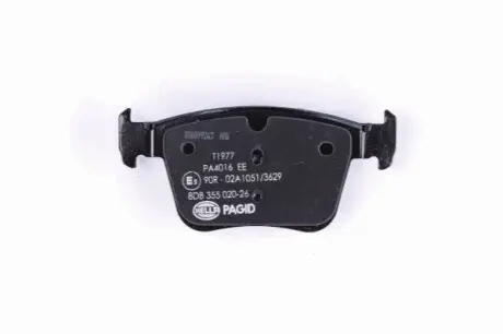 Колодки гальмівні (задні) Skoda Kodiaq/SuperB/VW Touran/Passat B8 14-/Golf/Seat/Audi A3 12-/Q3 18 HELLA 8DB 355 020-261 Купити в Україні