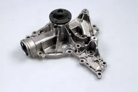 Насос охолоджуючої рідини, з ущільненням MERCEDES SPRINTER 3,5-T (B906), SPRINTER 3-T (B906), SPRINTER 4,6-T (B906), SPRINTER 5-T (B906), VIANO (W639), VITO / MIXTO (W639) 3.0D/3.5 03.06 HEPU P1528