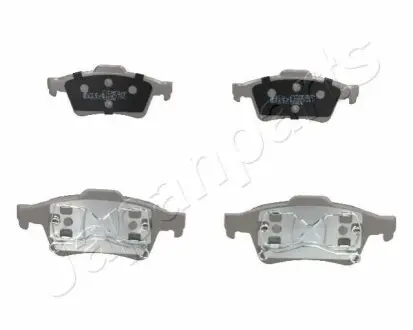 Комплект гальмівних колодок (задніх) Ford Connect 02 JAPANPARTS PP138AF Купити в Україні