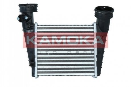Радиатор интеркулера VW Passat 1.8 00-05 KAMOKA 7750099 (фото 1)