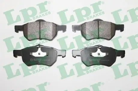 Комплект гальмівних колодок передн, CHRYSLER GRAND VOYAGER III, RAM VAN, VOYAGER III, VOYAGER IV DODGE CARAVAN 2.0-3.8 01.95-07.09 LPR 05P841 Купити в Україні