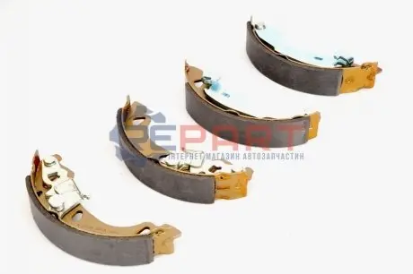 Фото Комплект гальмівних колодок LPR (07080) зображення 1
