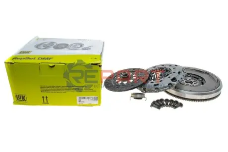 (EN) Self-adjusting clutch kit with dual-mass flywheel (з болтами: так, з автоматичним регулюванням з болтами з упорним підшипником, 240мм) HONDA ACCORD VII, CIVIC VIII, CR-V II 2.2D 01.04-12.11 LuK 600028800 Купити в Україні