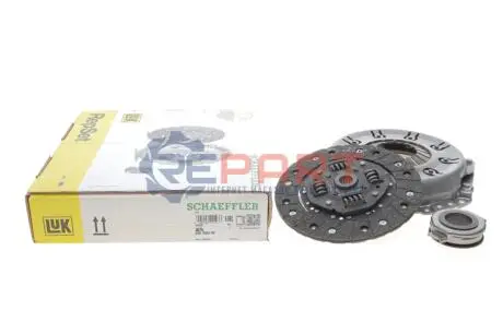 Комплект зчеплення з підшипником (200мм) NISSAN ALMERA CLASSIC, ALMERA I, ALMERA II, BLUEBIRD, CHERRY III, PRAIRIE, PRIMASTAR, PRIMERA, STANZA, SUNNY II, SUNNY III 1.5-2.5D 08.81 LuK 620306200 Купити в Україні
