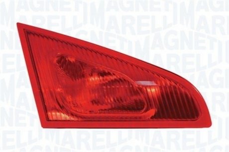 Фонарь задний правый внутренний MITSUBISHI COLT 04-12 (3d) MAGNETI MARELLI LLL081