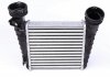 Радиатор интеркулера VW Passat 1.8 00-05 - CI 346 000S MAHLE / KNECHT CI346000S (фото 1)