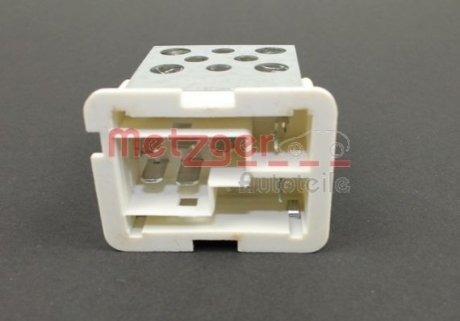 Резистор вентилятора печки, постоянный - (1845796, 1845795, 6845782) METZGER 0917048