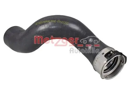 Патрубок интеркулера Dacia Duster/Renault Clio IV 1.5dCi 12-(к-кт 2 шт).) METZGER 2400498 Купить в Украине