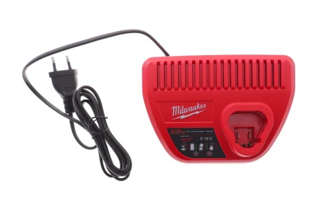 Зарядний пристрій для електроінструментів MILWAUKEE 4932352000