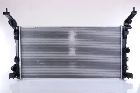 Радіатор, система охолодження двигуна NISSENS 606058