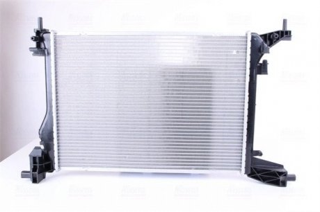 Радиатор двигателя NISSENS 606277 (фото 1)